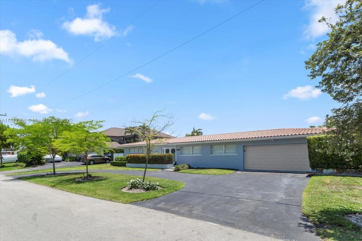 CORAL BAY SEC B - Residential