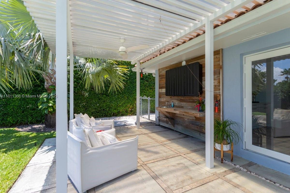 CORAL BAY SEC B - Residential