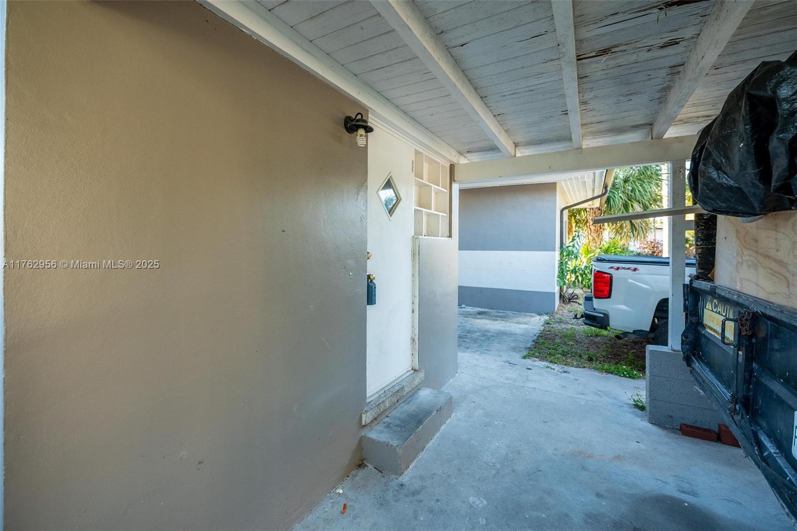 1601 NE 14th St
