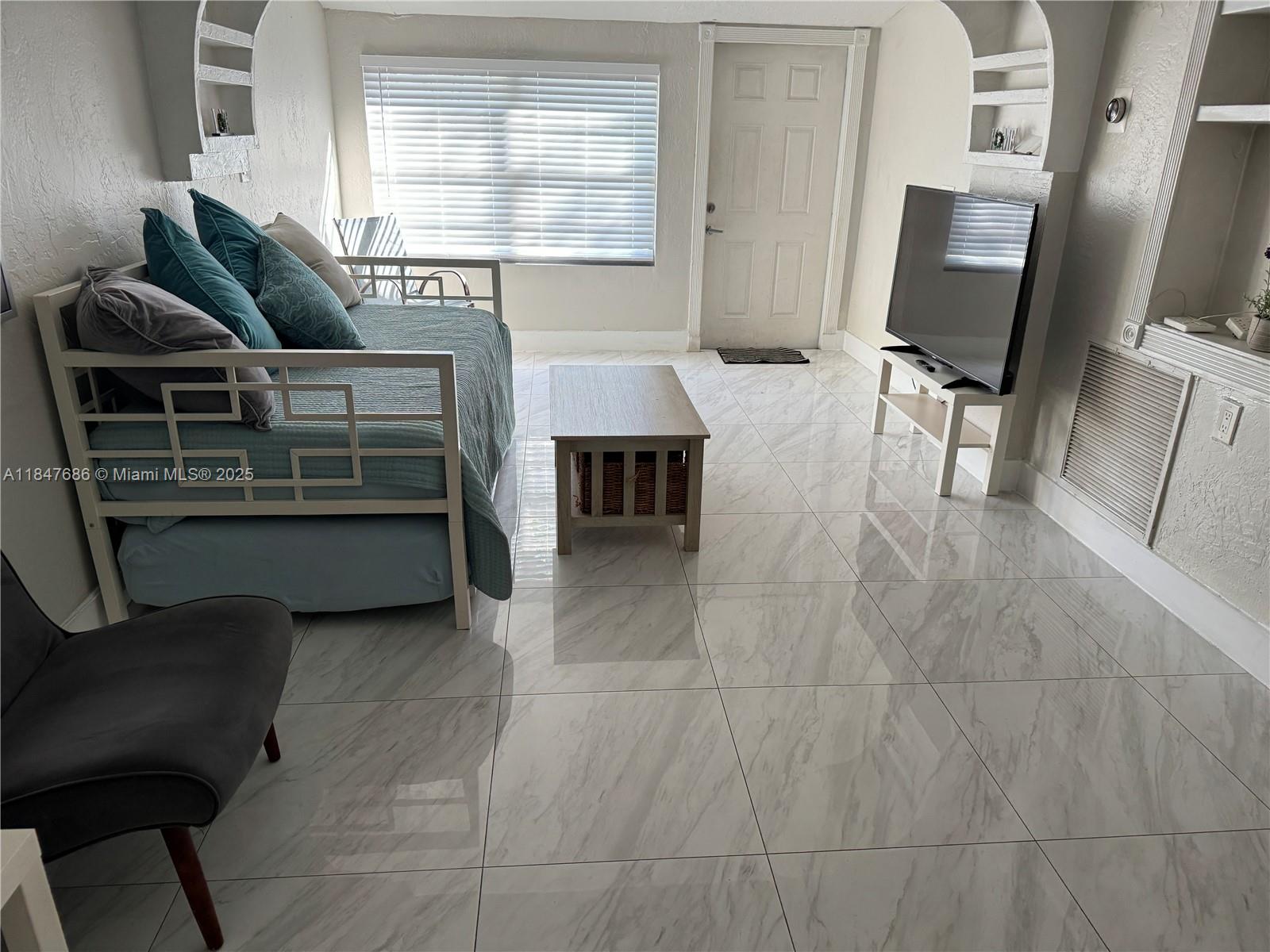 Remodeled charming home close to everything. A rare opportunity to live in a city center with a large fenced private backyard
The large fenced driveway can fit large vehicles
Walking distance to shops restaurants and the City Hall