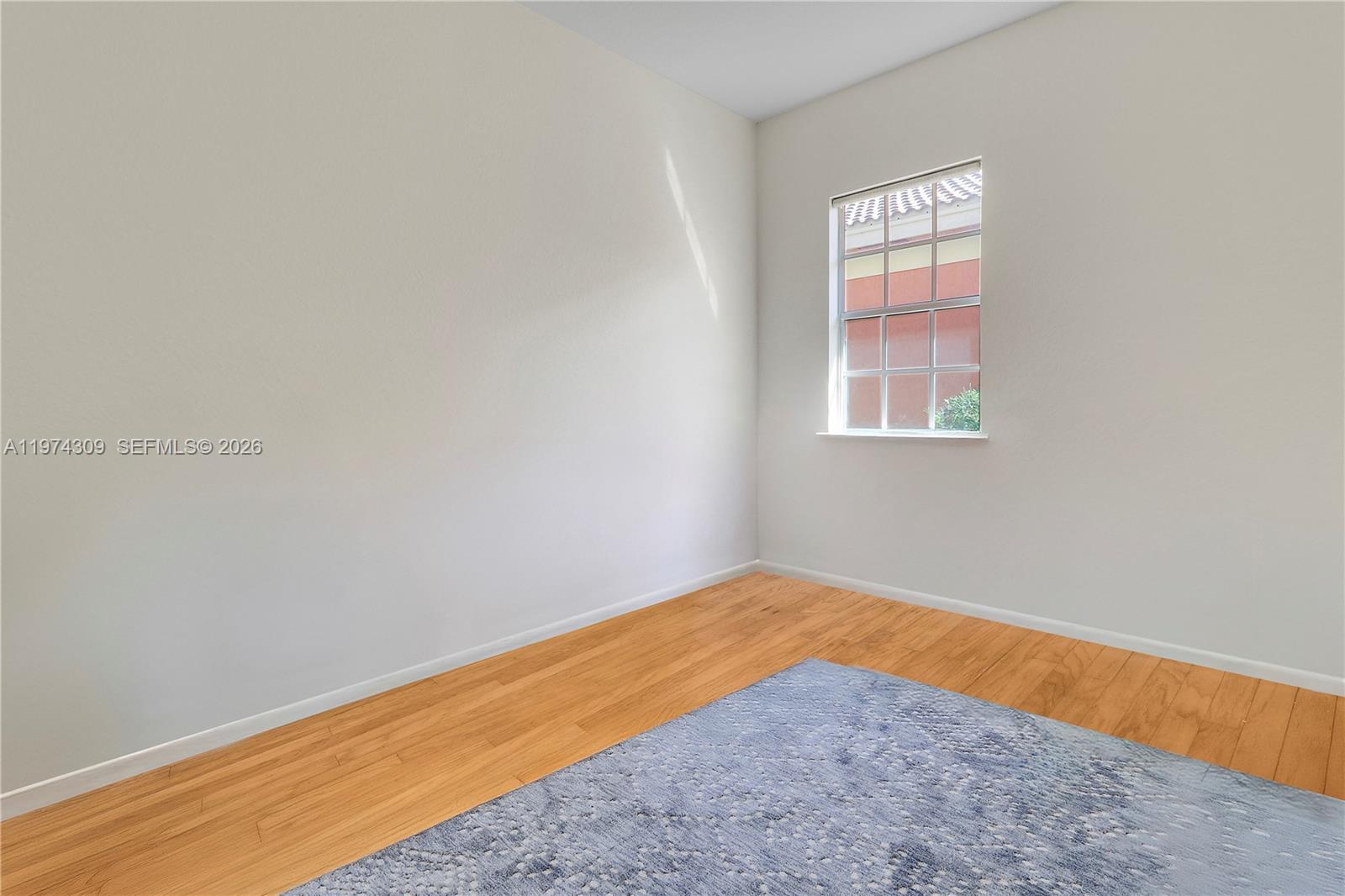 PINES ON PENNOCK LANE PUD - Residential Lease