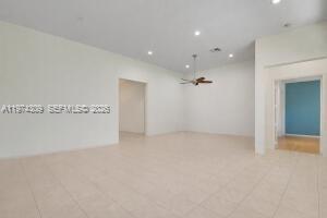 PINES ON PENNOCK LANE PUD - Residential Lease