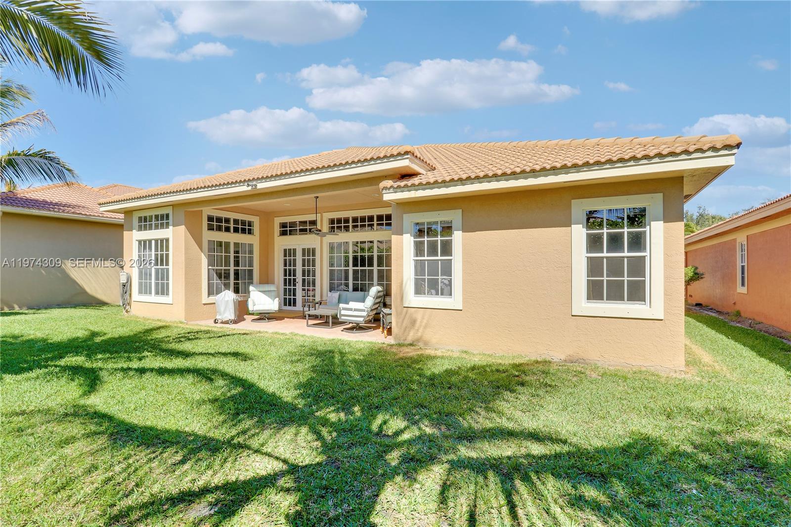 PINES ON PENNOCK LANE PUD - Residential Lease