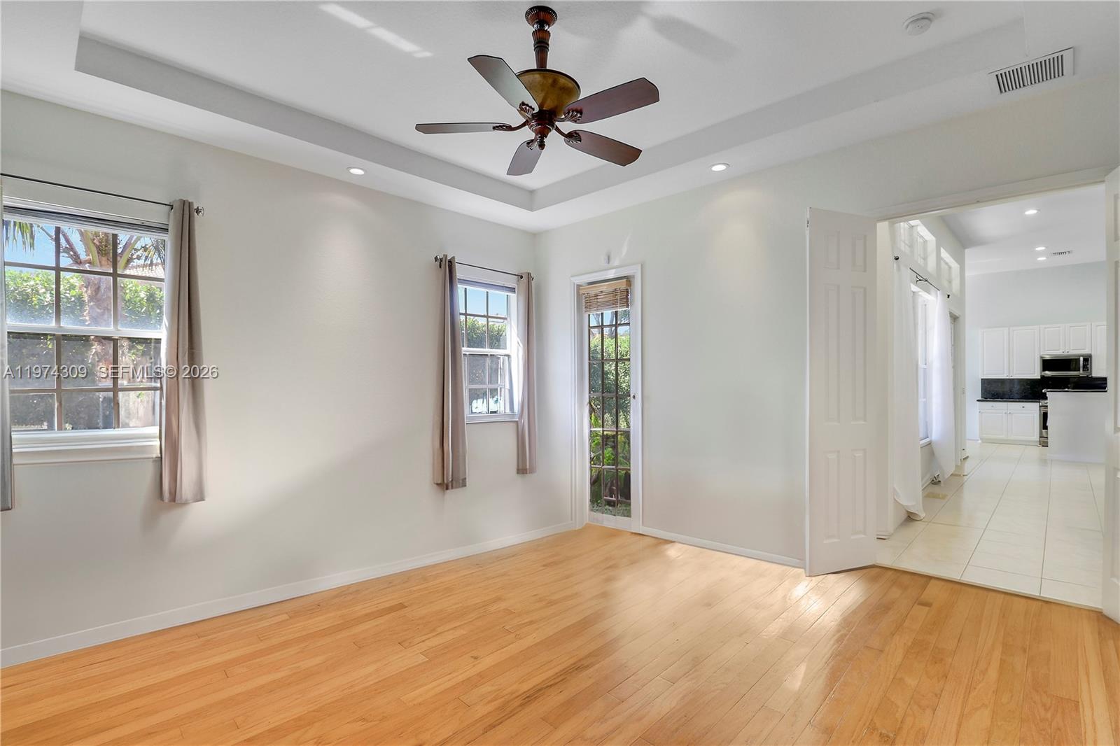 PINES ON PENNOCK LANE PUD - Residential Lease