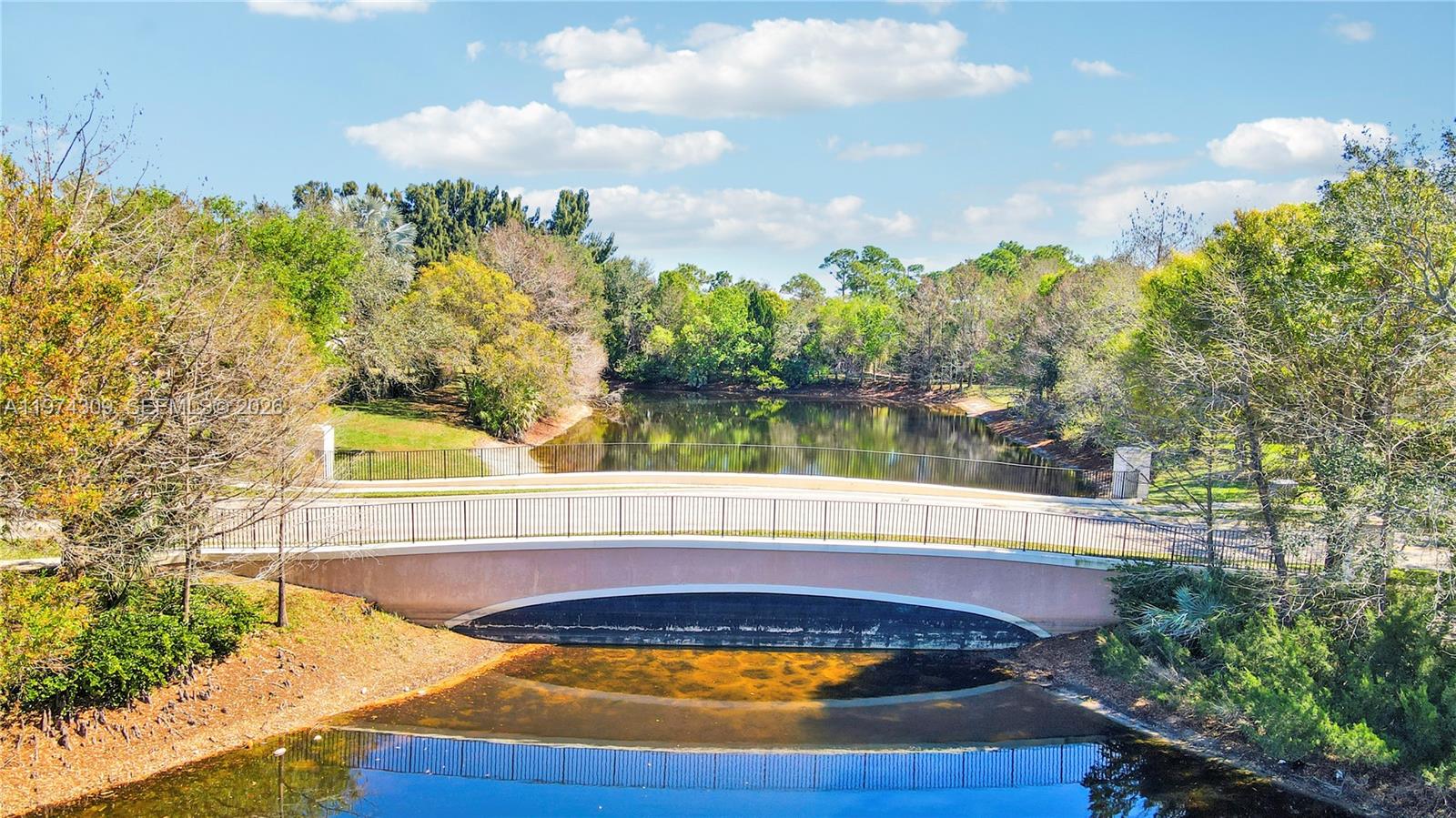 PINES ON PENNOCK LANE PUD - Residential Lease