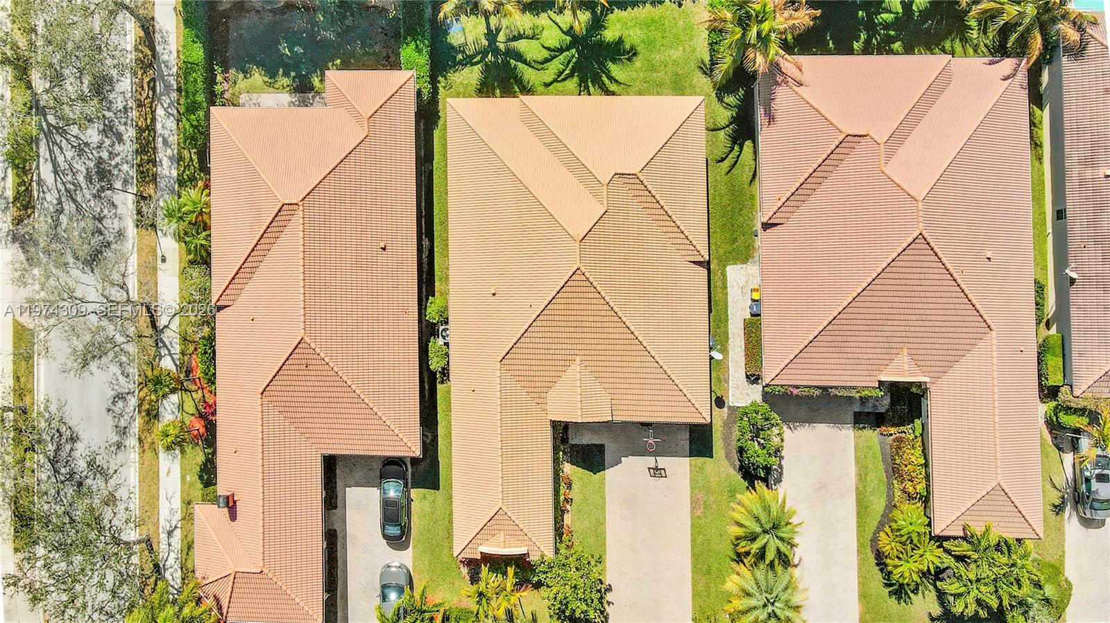 PINES ON PENNOCK LANE PUD - Residential Lease