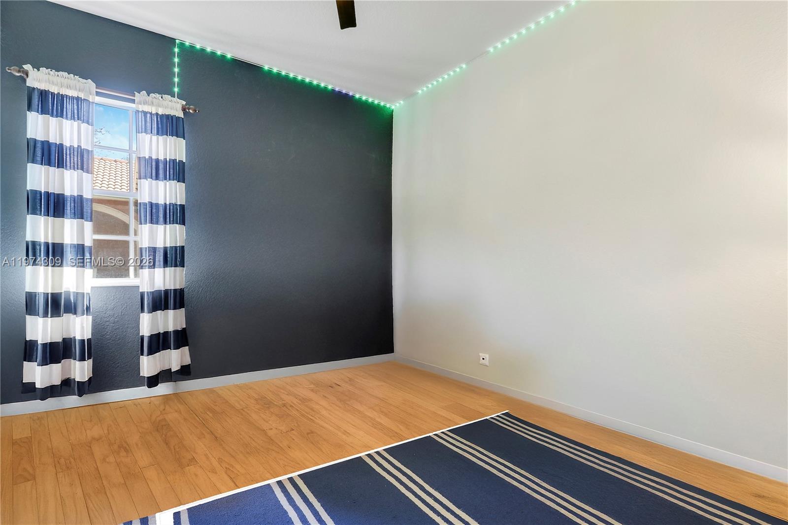 PINES ON PENNOCK LANE PUD - Residential Lease