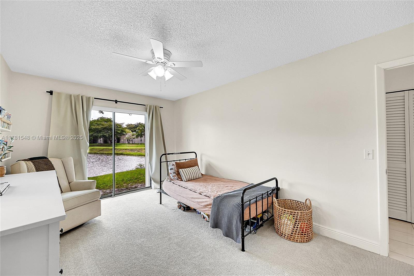 ISLA MERITA HOMES II COND - Residential