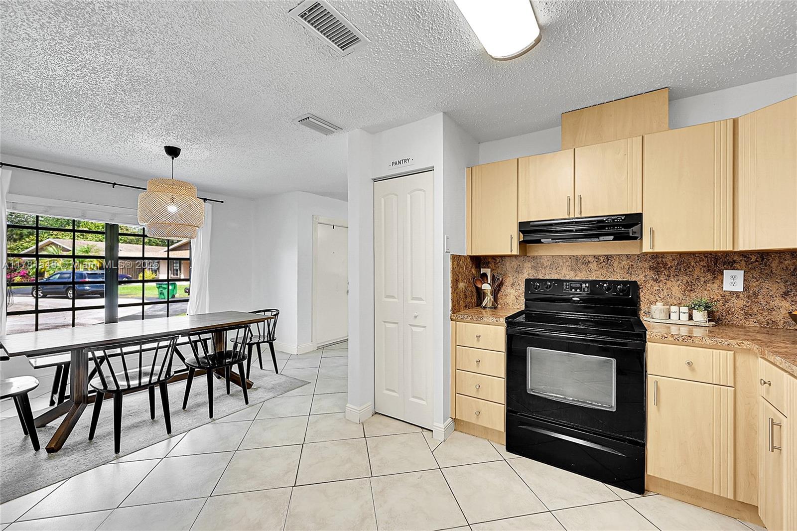 ISLA MERITA HOMES II COND - Residential