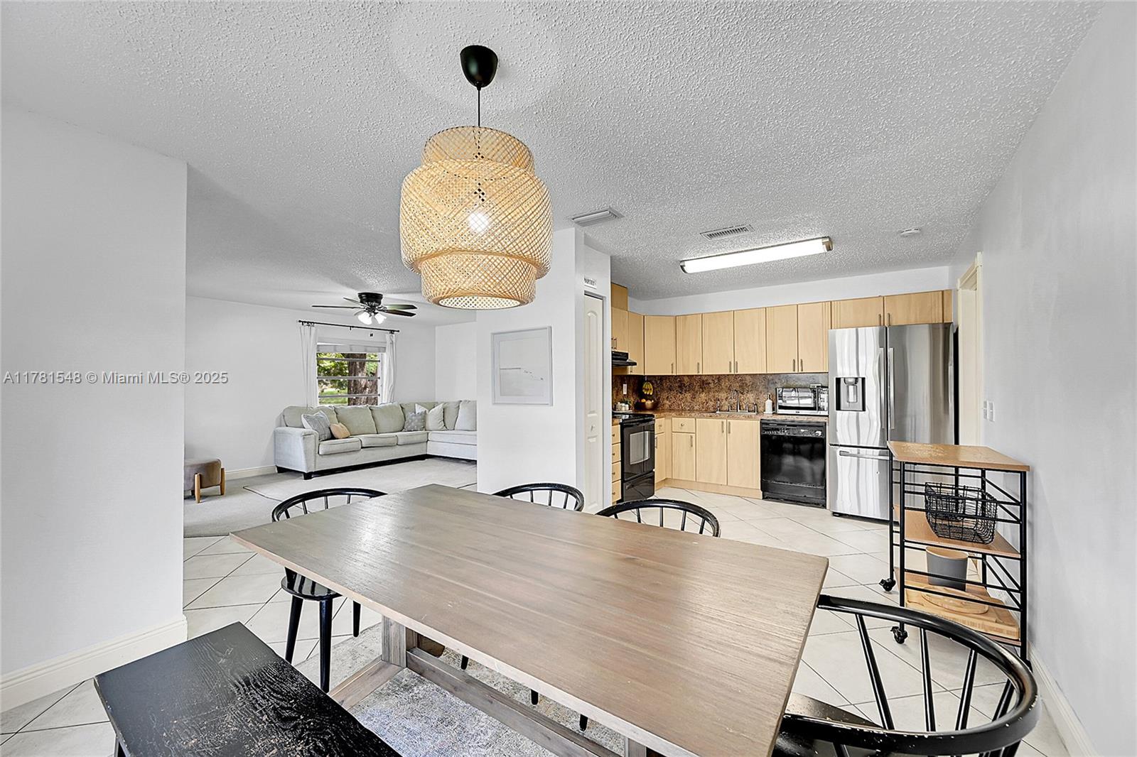 ISLA MERITA HOMES II COND - Residential