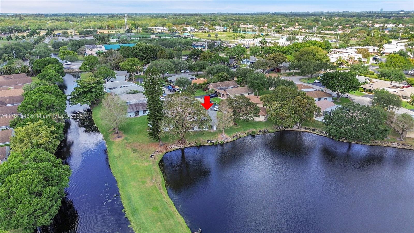 ISLA MERITA HOMES II COND - Residential