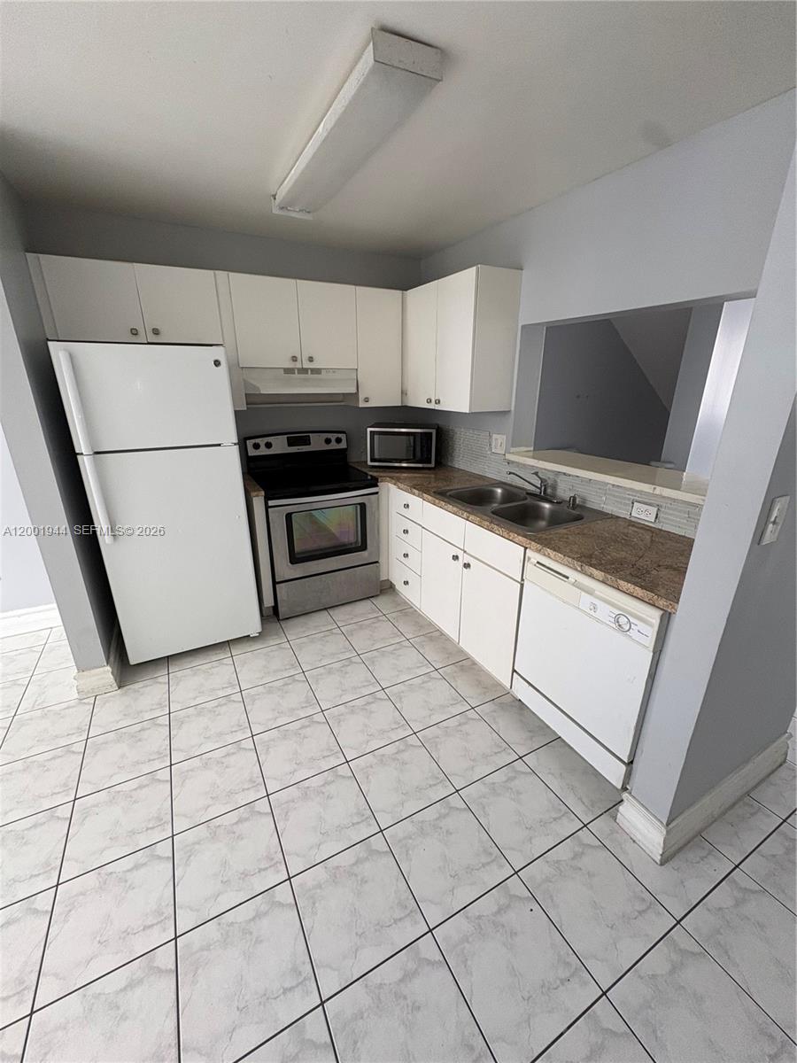 CHRISTY PLACE VILLAS & - Residential