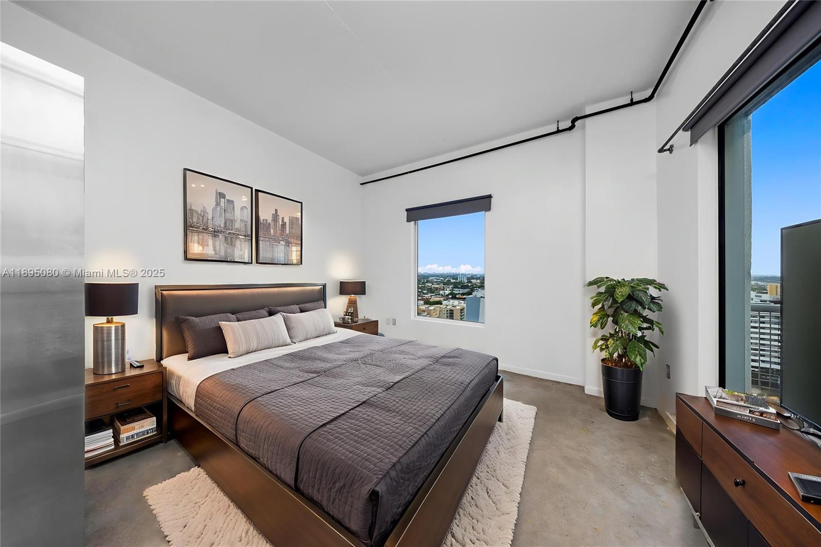 NEO CONDO - Residential Lease