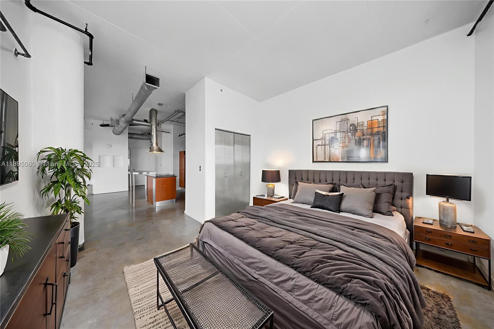 NEO CONDO - Residential Lease