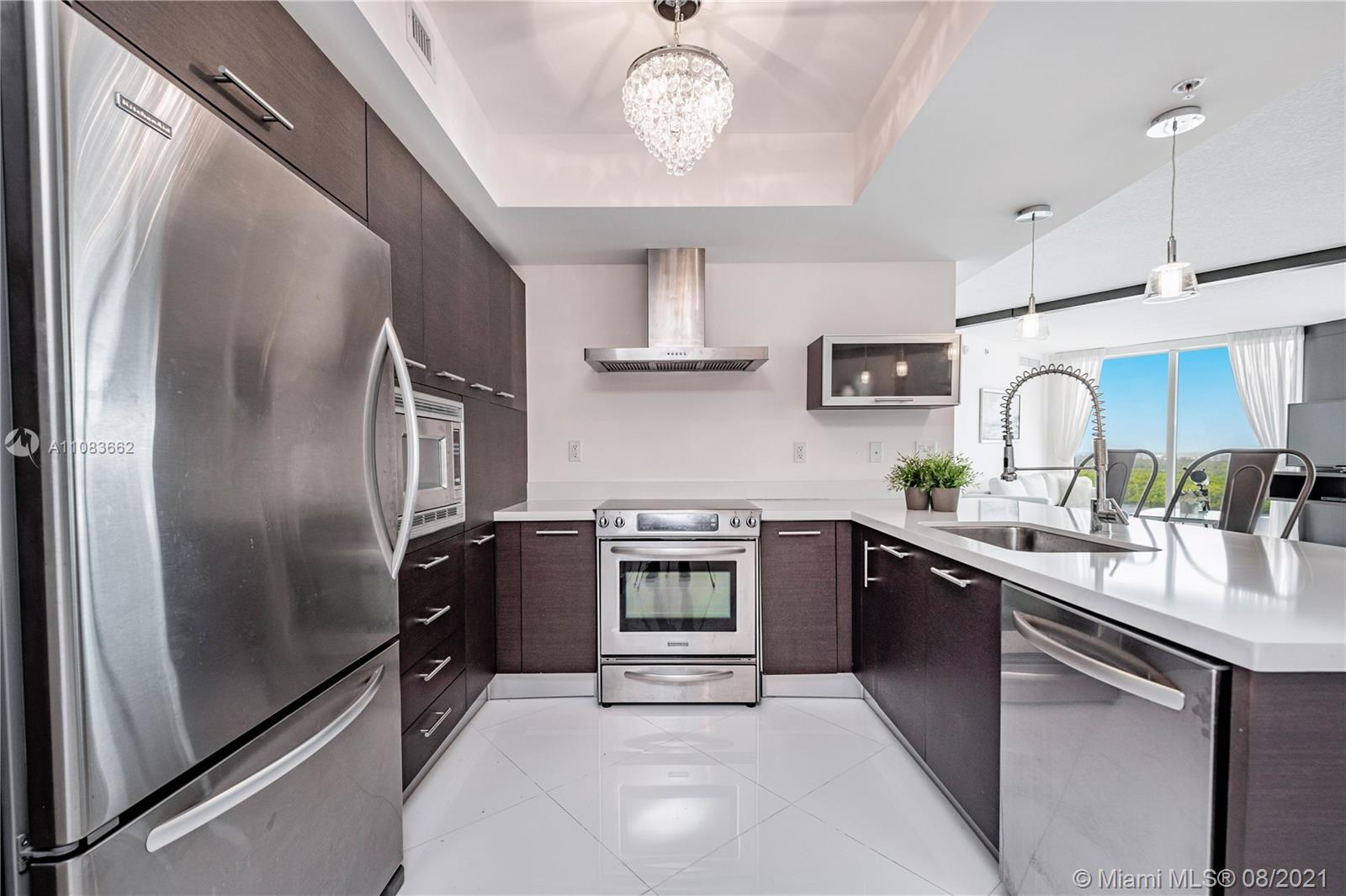 ST TROPEZ ON THE BAY III - Residential Lease