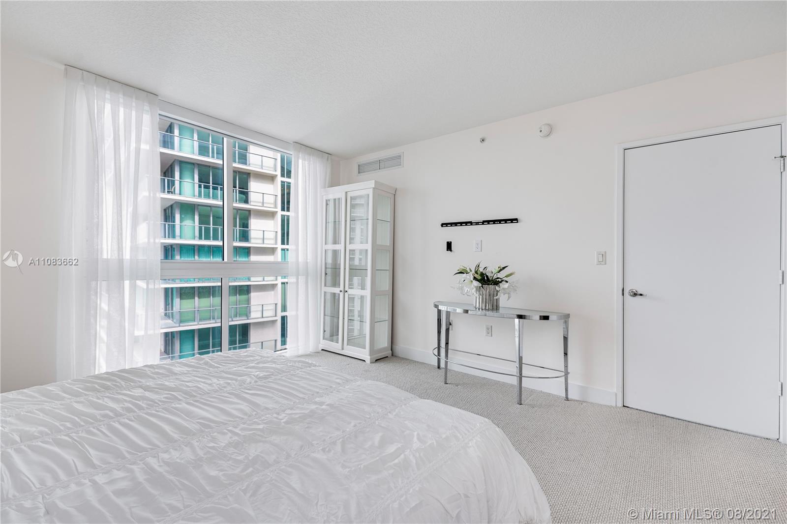 ST TROPEZ ON THE BAY III - Residential Lease