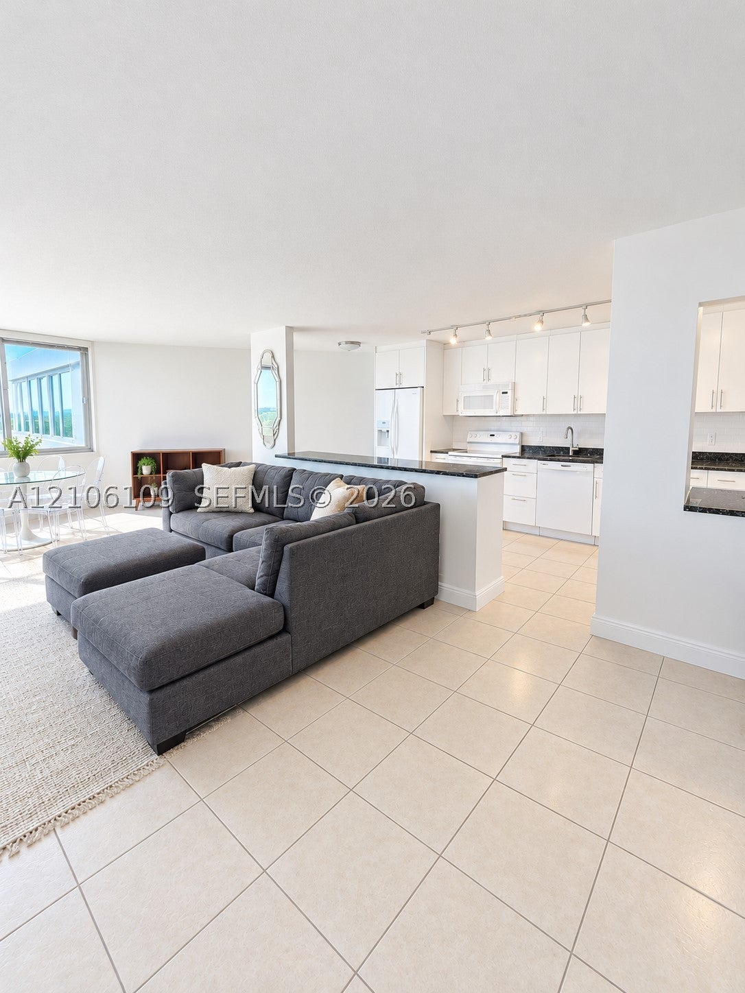 7135 Collins Ave 1221