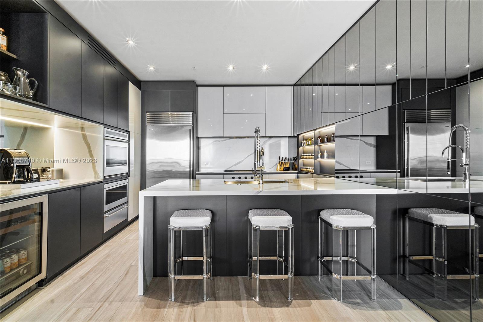 BAL HARBOUR NORTH SOUTH C - Residential