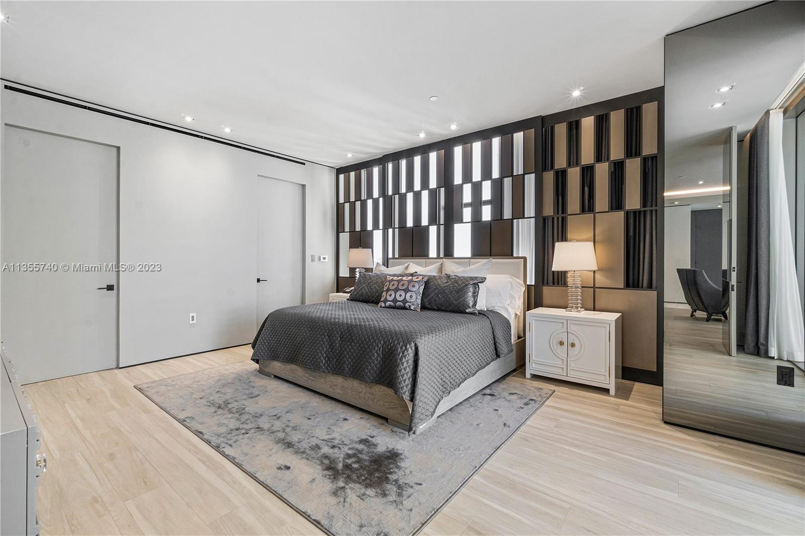 BAL HARBOUR NORTH SOUTH C - Residential