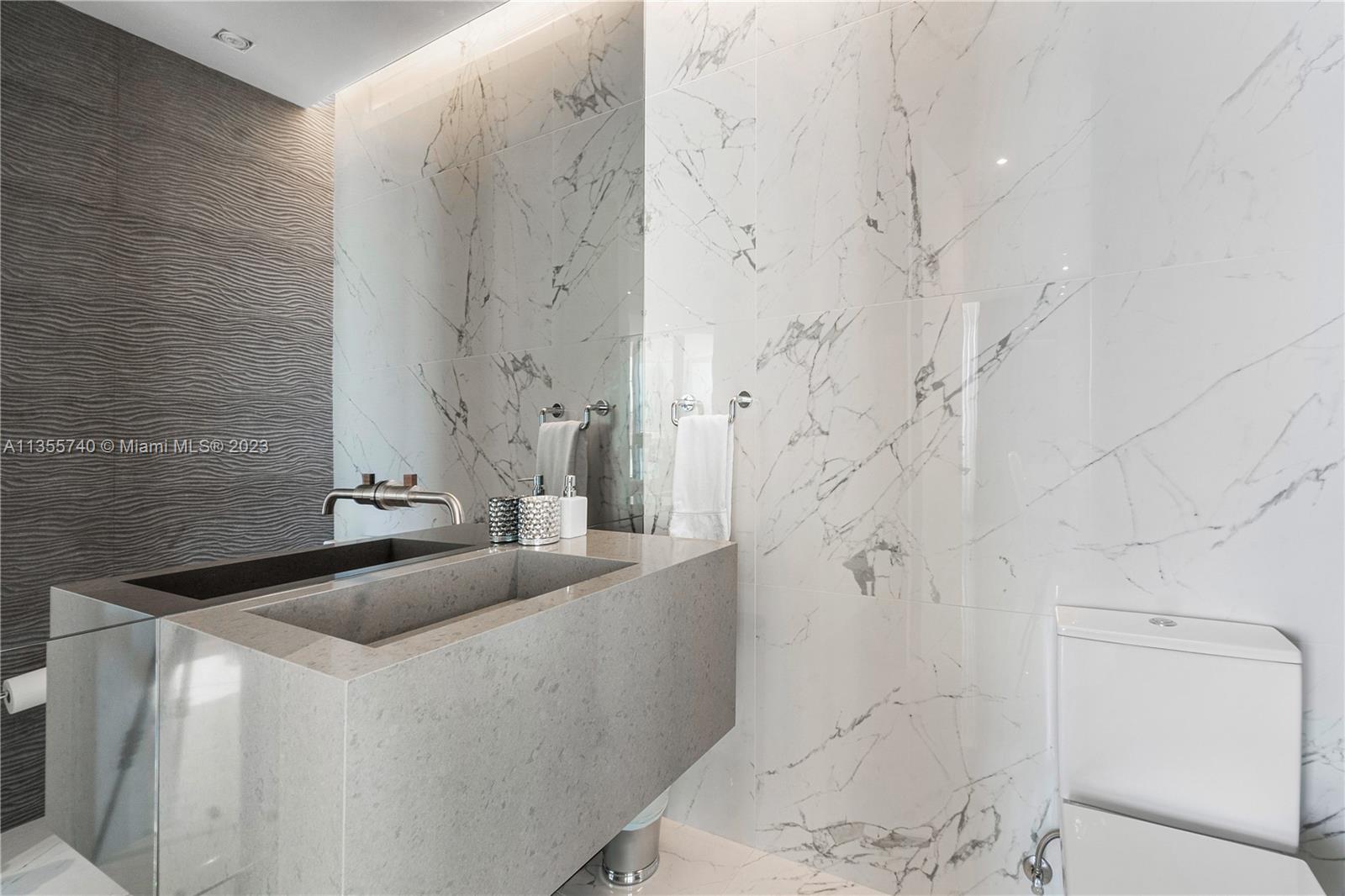 BAL HARBOUR NORTH SOUTH C - Residential