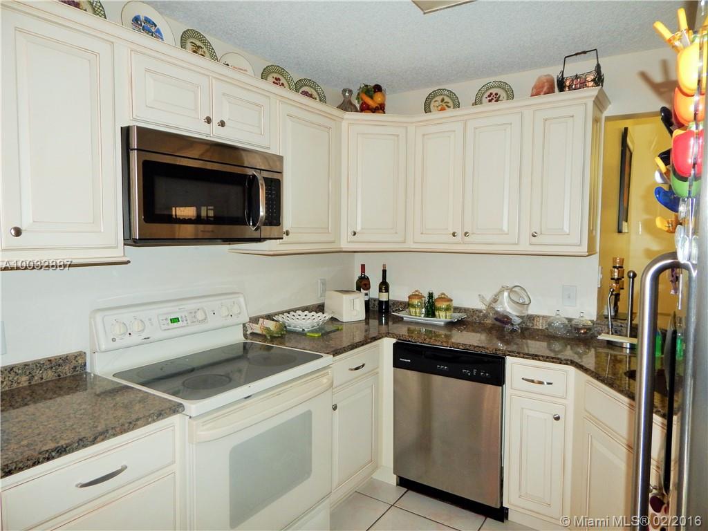 El Prado By Lake - Residential