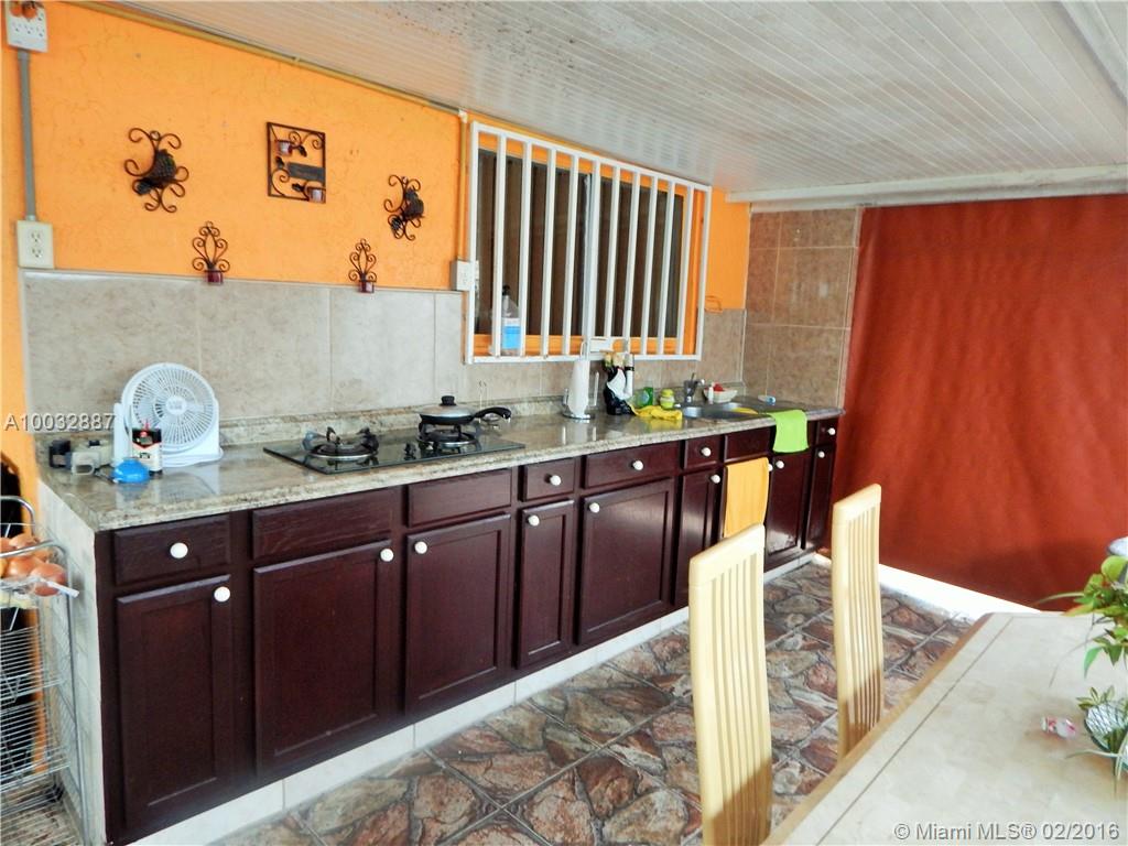 El Prado By Lake - Residential