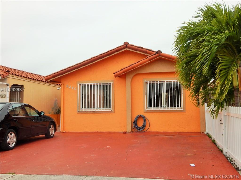 El Prado By Lake - Residential