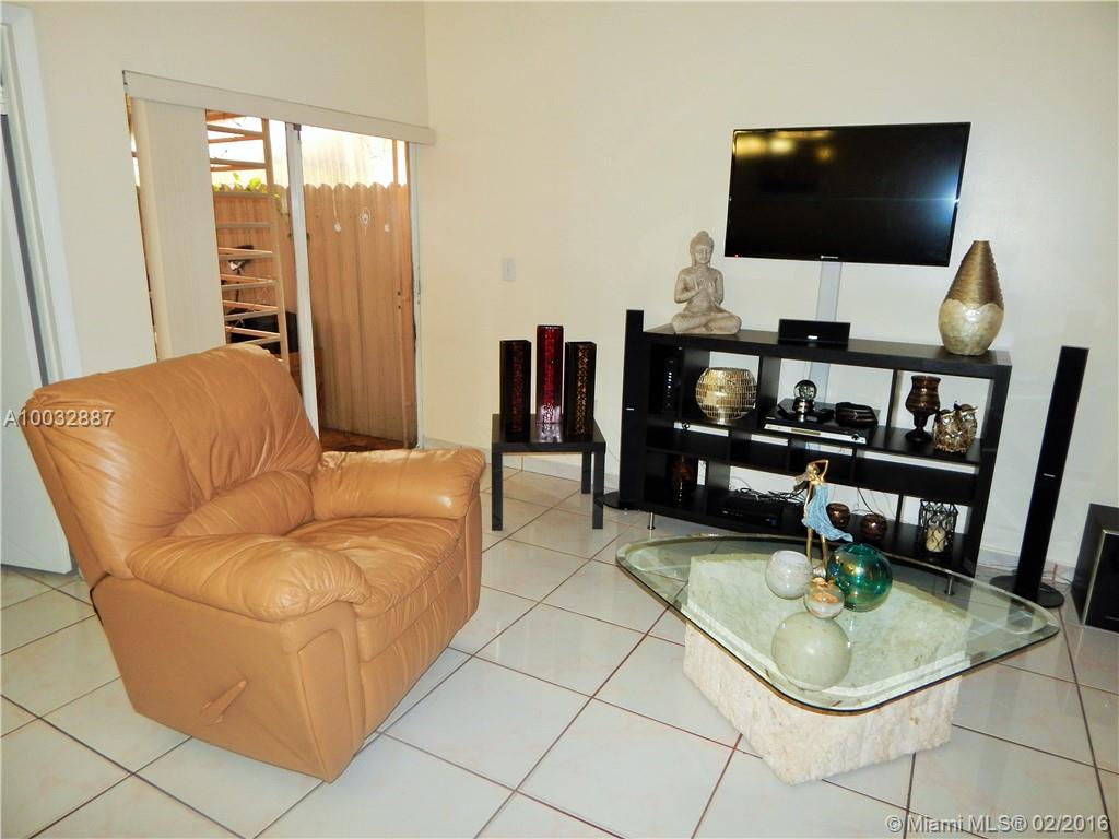 El Prado By Lake - Residential