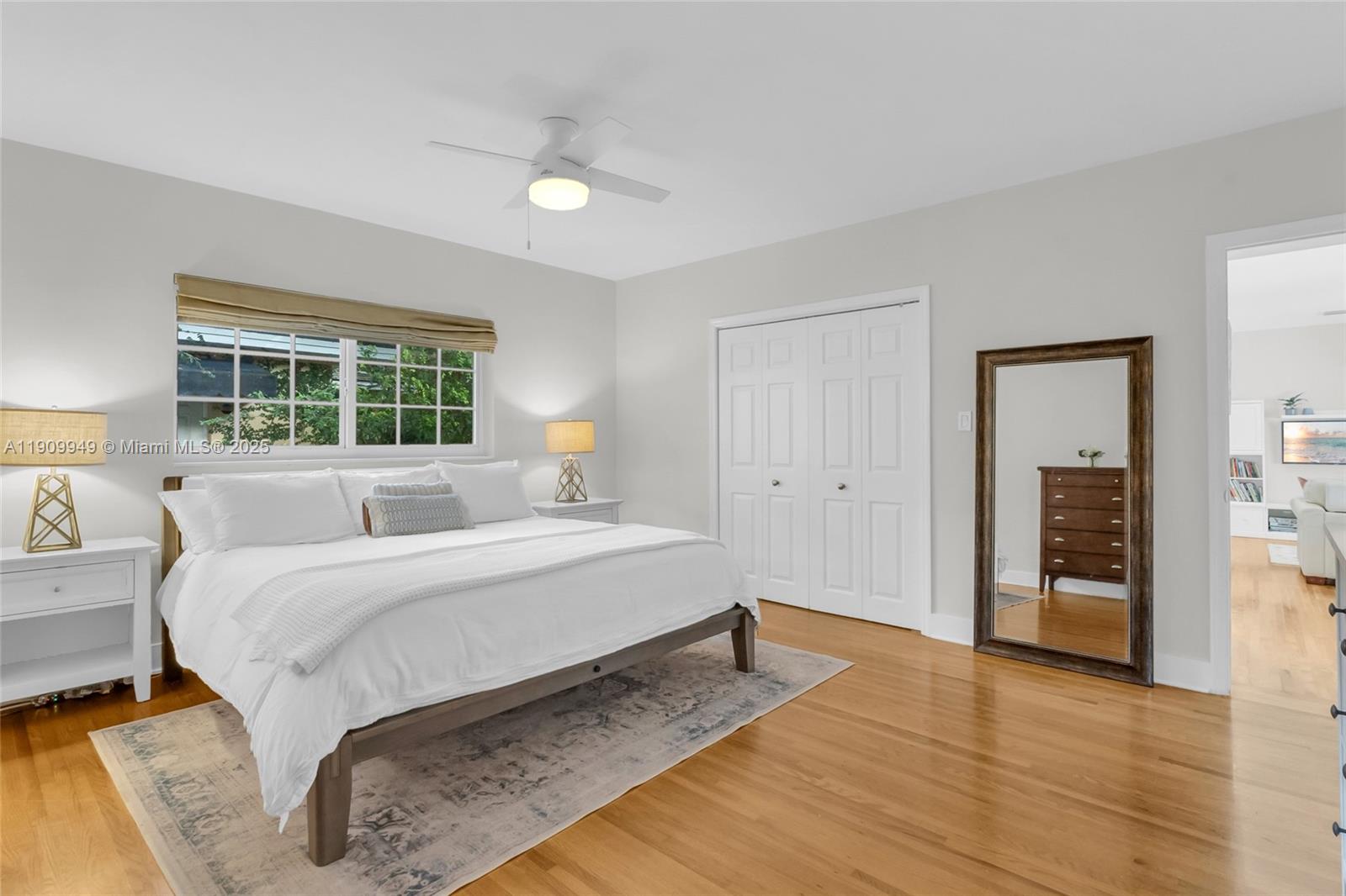 C GABLES COUNTRY CLUB SEC - Residential