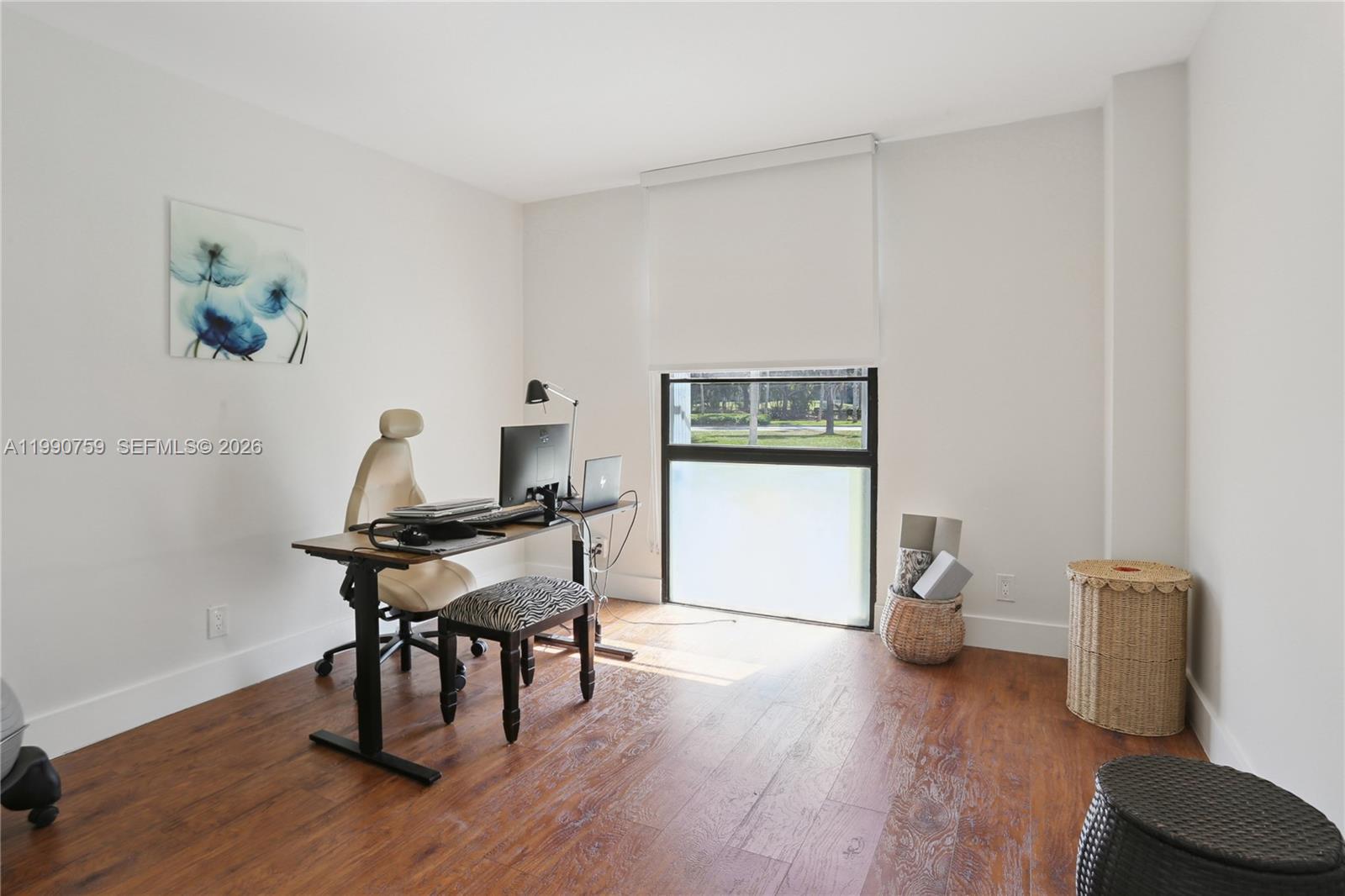 BRAVURA II CONDO - Residential