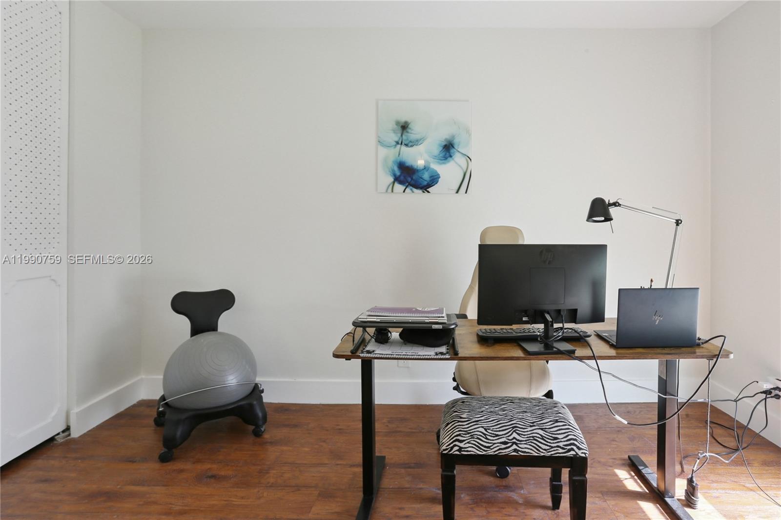 BRAVURA II CONDO - Residential