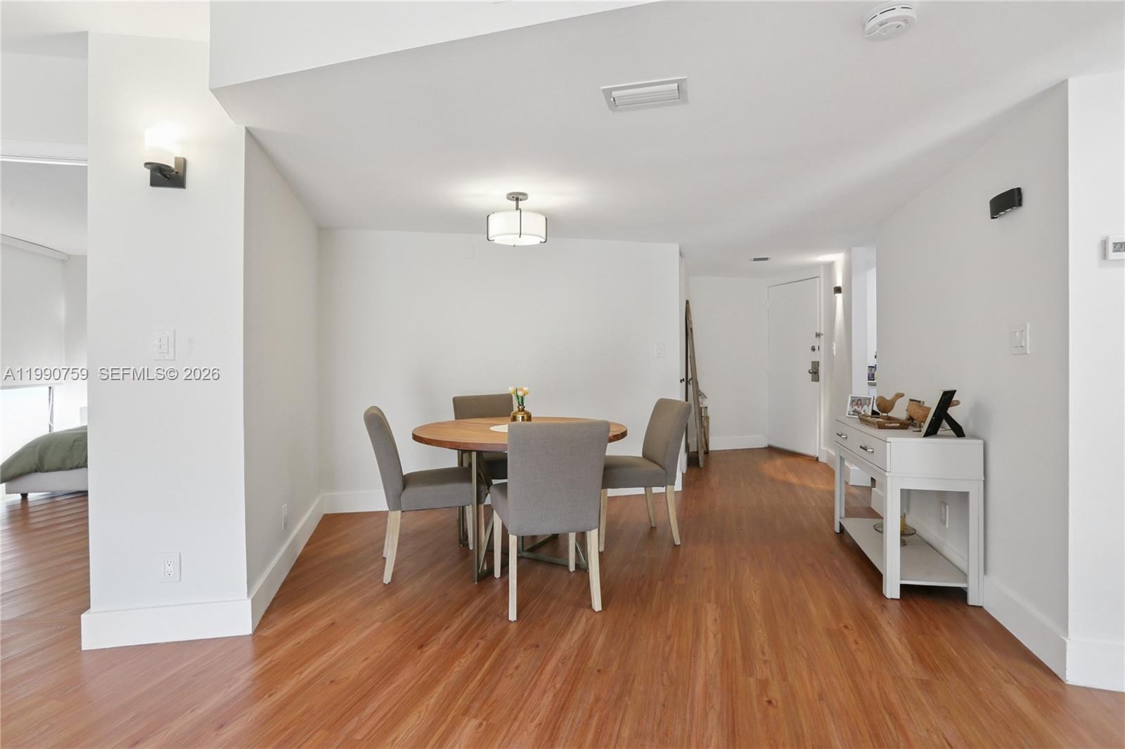 BRAVURA II CONDO - Residential