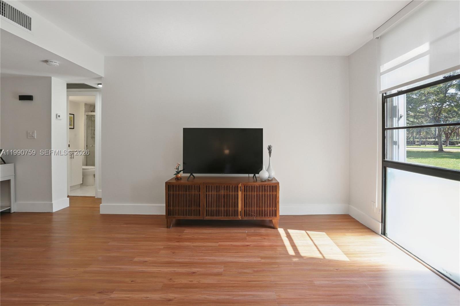 3101 N Country Club Dr 102