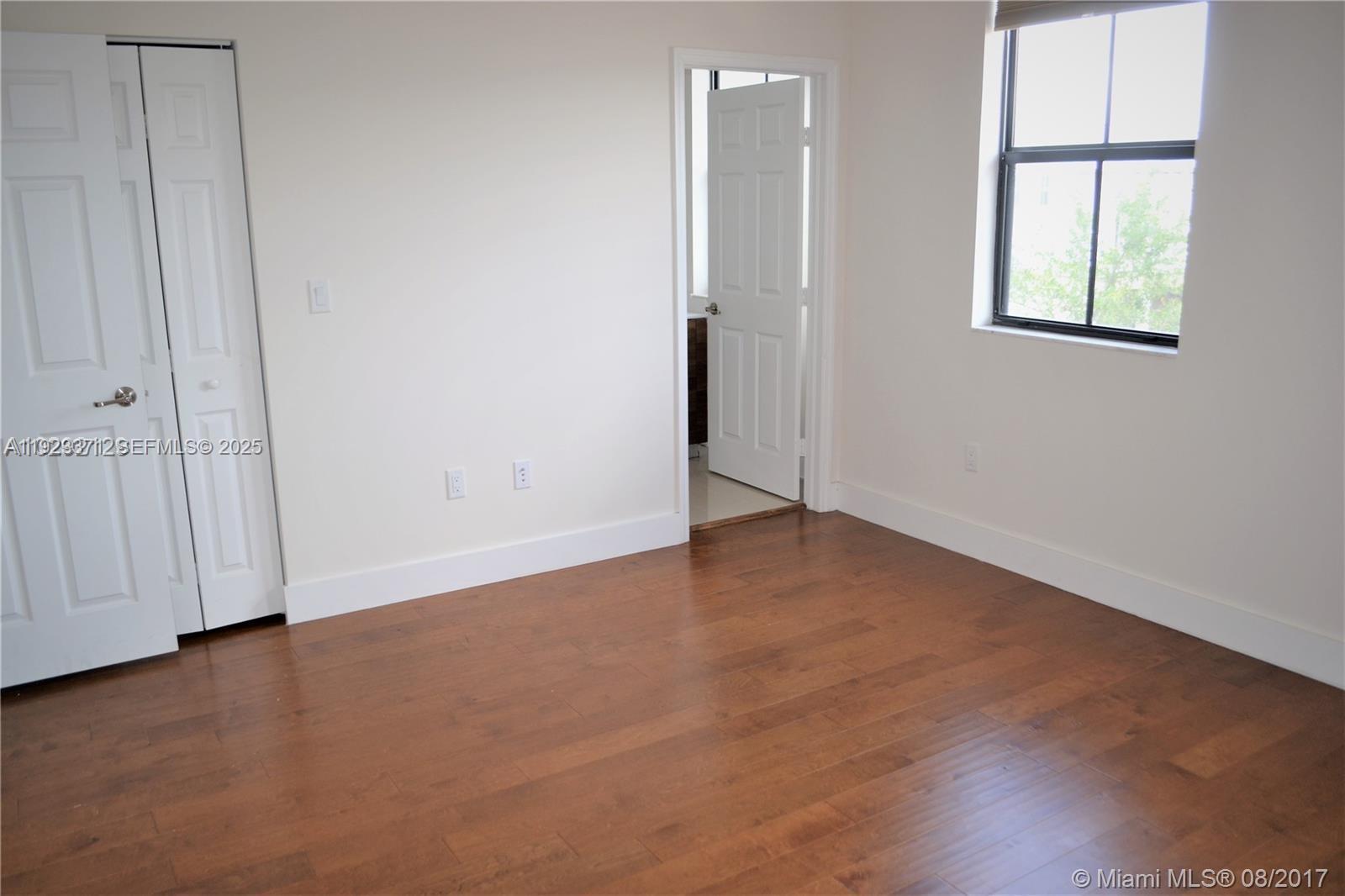 VINTAGE ESTATES - Residential Lease