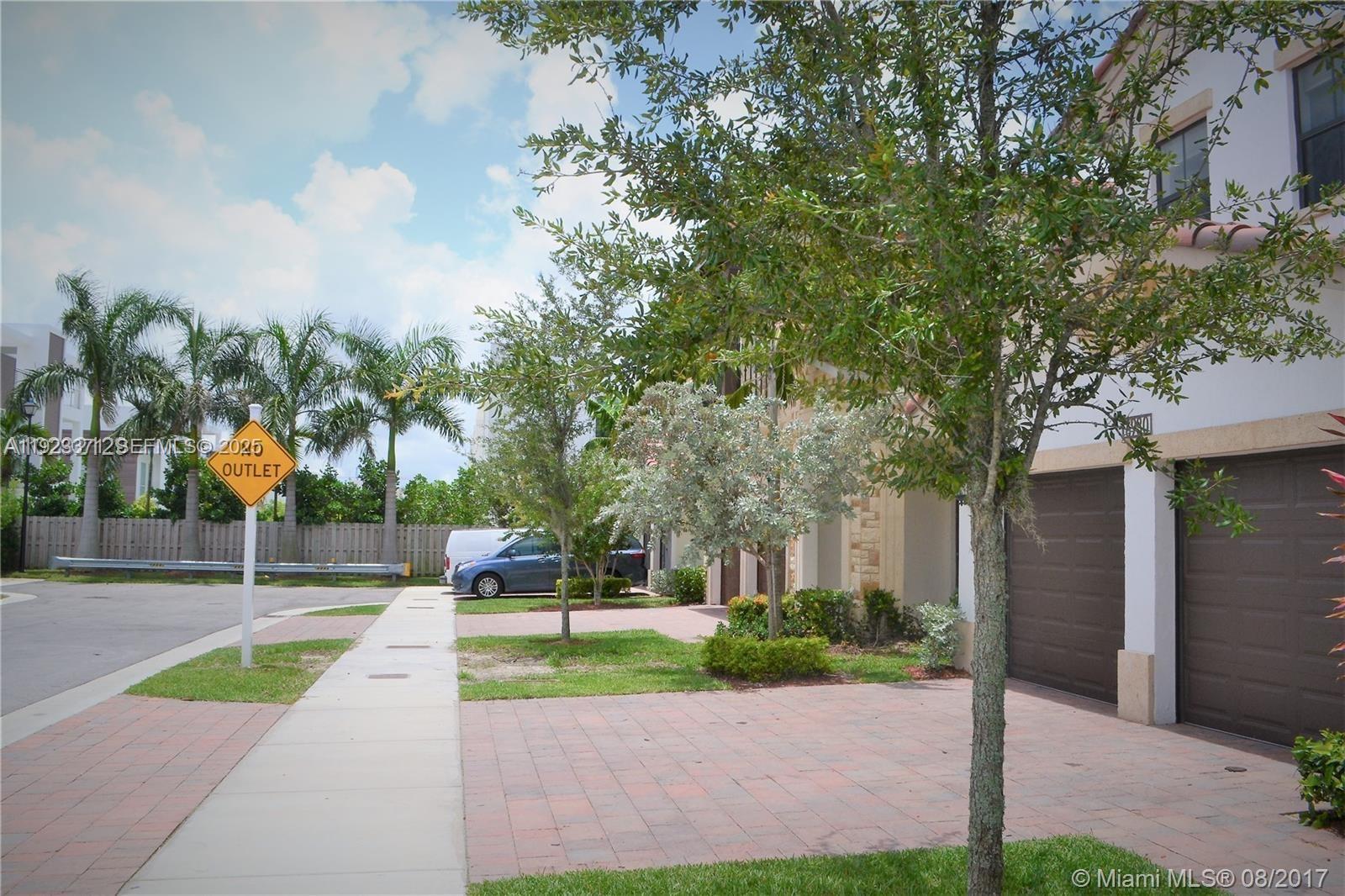 VINTAGE ESTATES - Residential Lease