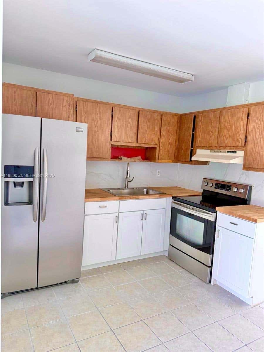 Photo of 2639 SE Clayton Street #2639, Stuart, FL 34997 (MLS # A11989052)