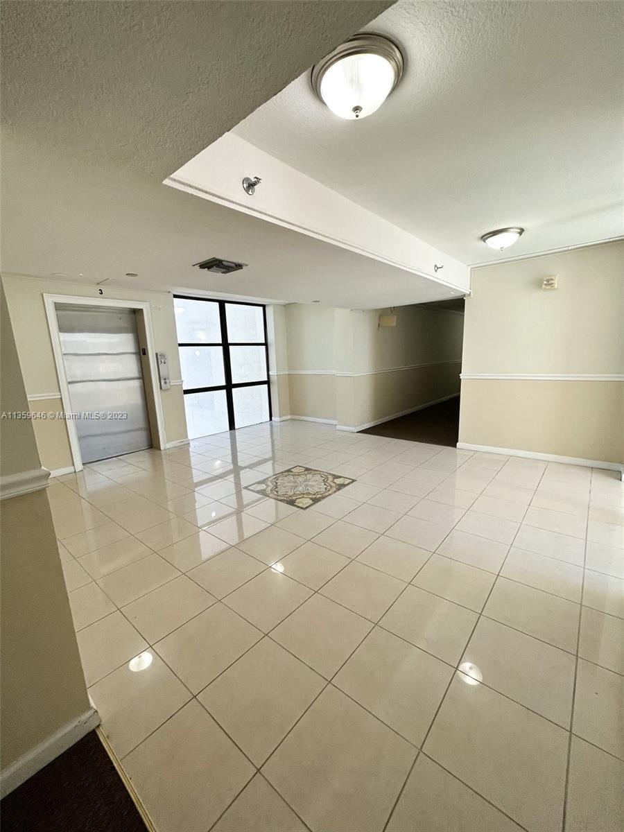 PLAZA OF AMERICAS CONDO P - Residential