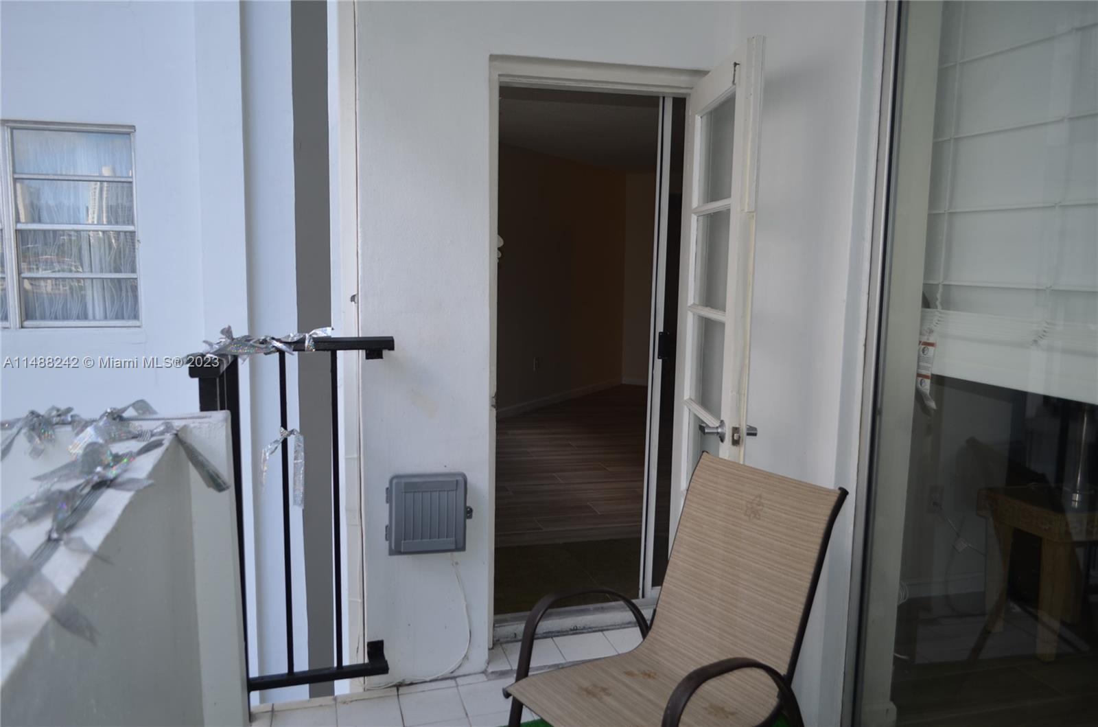 COMMODORE PLAZA CONDO - Residential