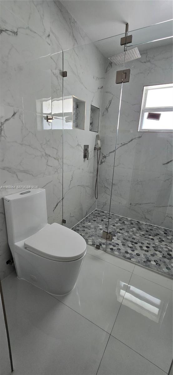 FERRO CONDO B - Residential Lease