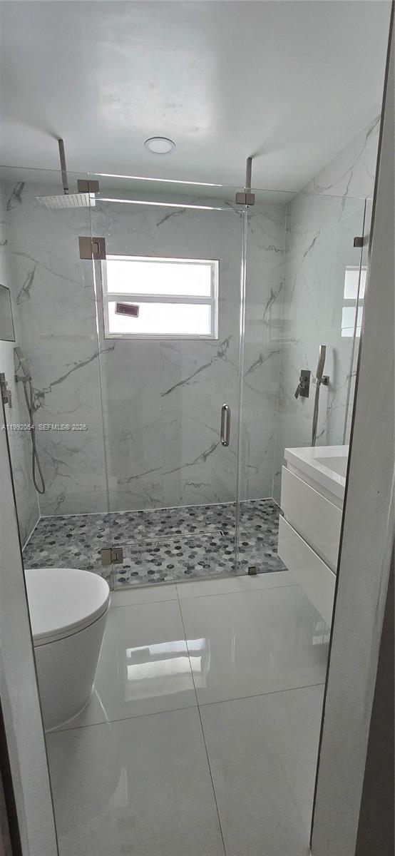 FERRO CONDO B - Residential Lease