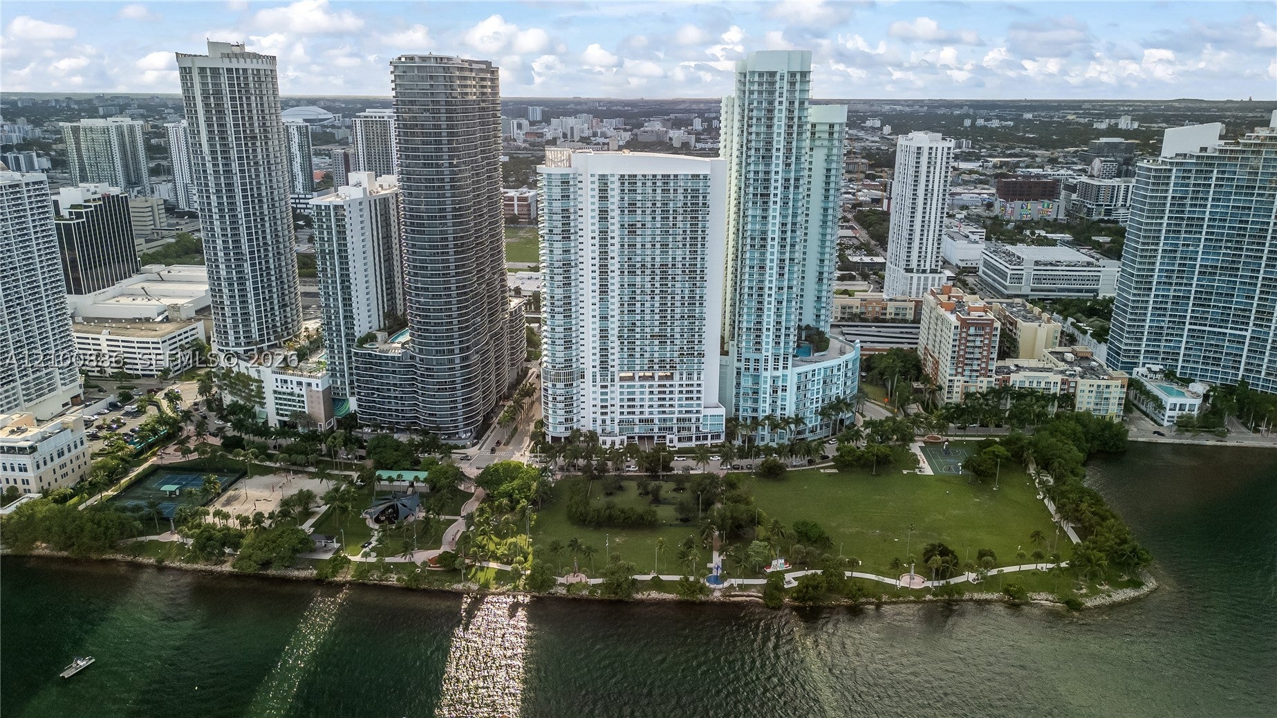 1800 N Bayshore Dr 4006