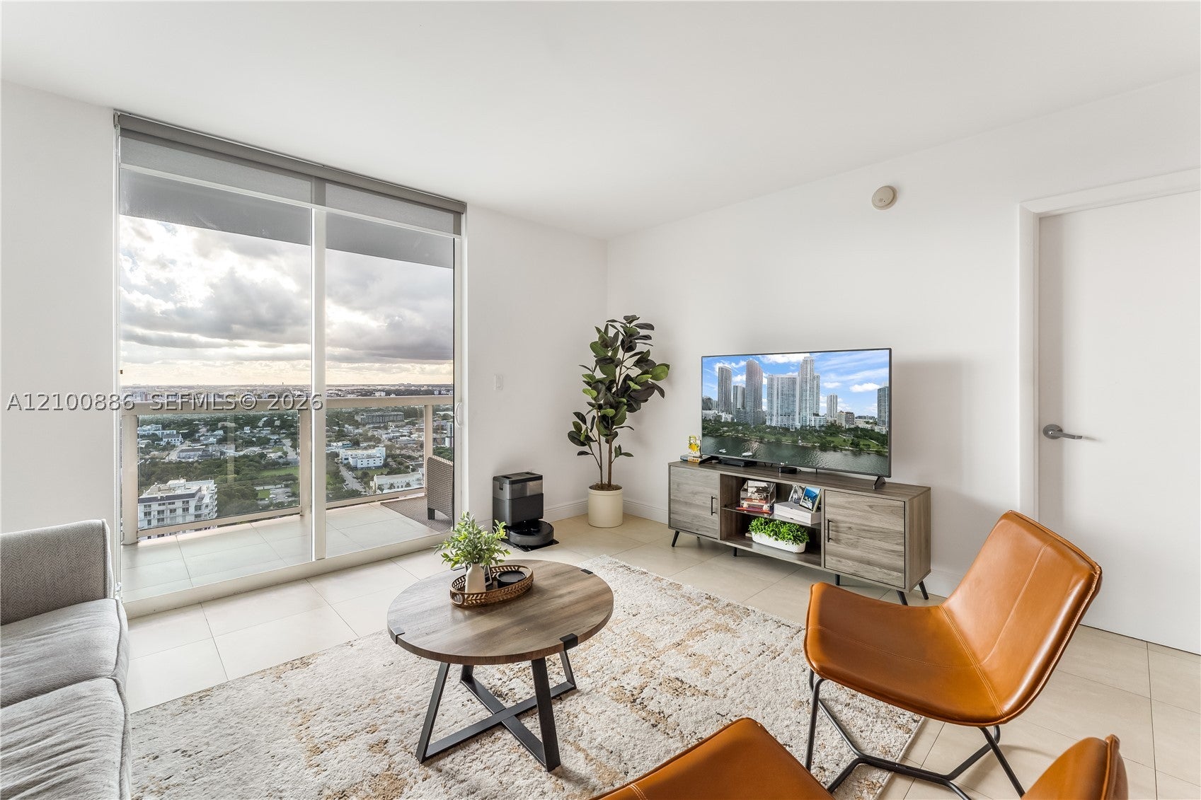 1800 N Bayshore Dr 4006