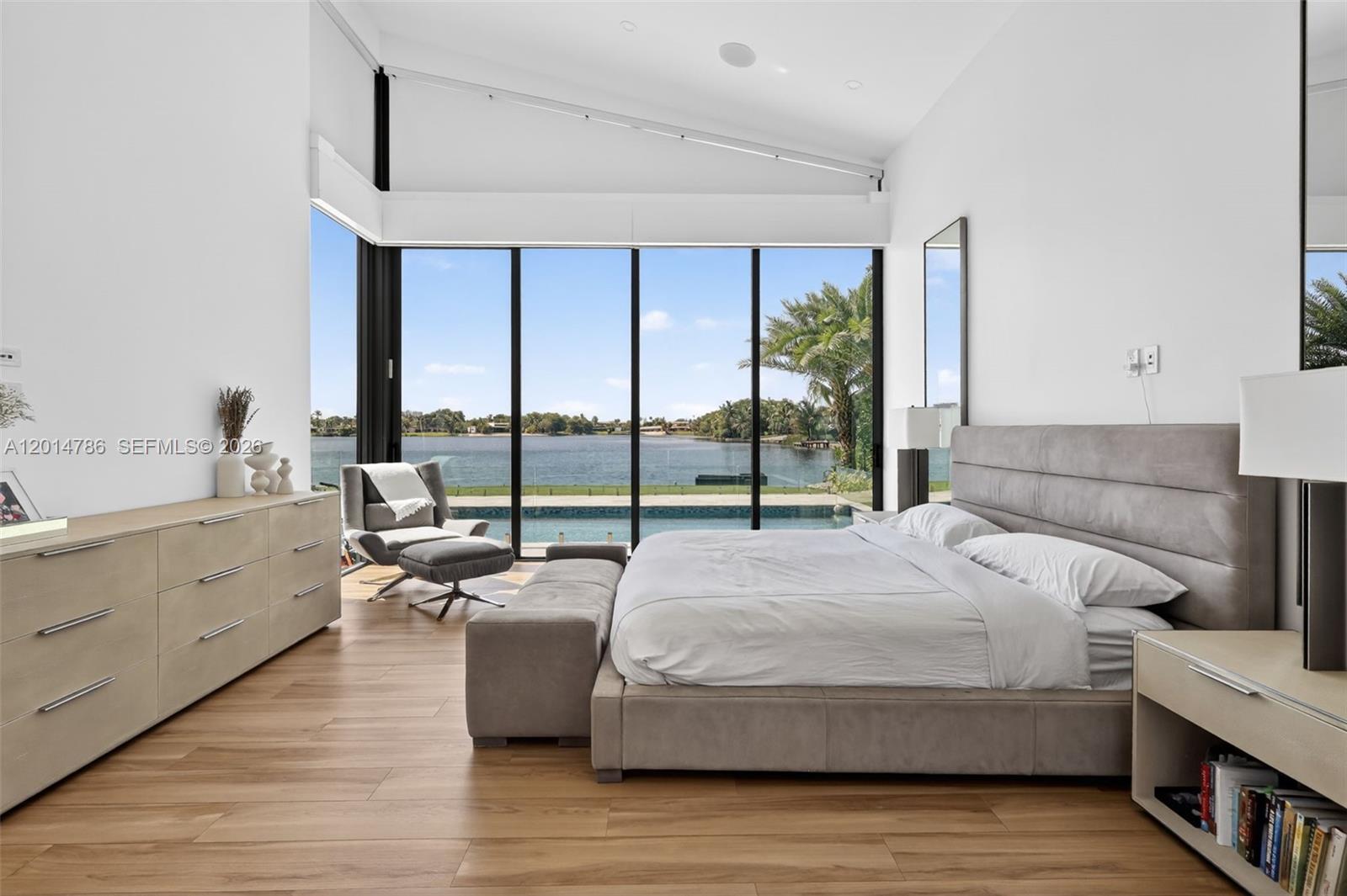 GREYKNOLL ESTATES - Residential Lease