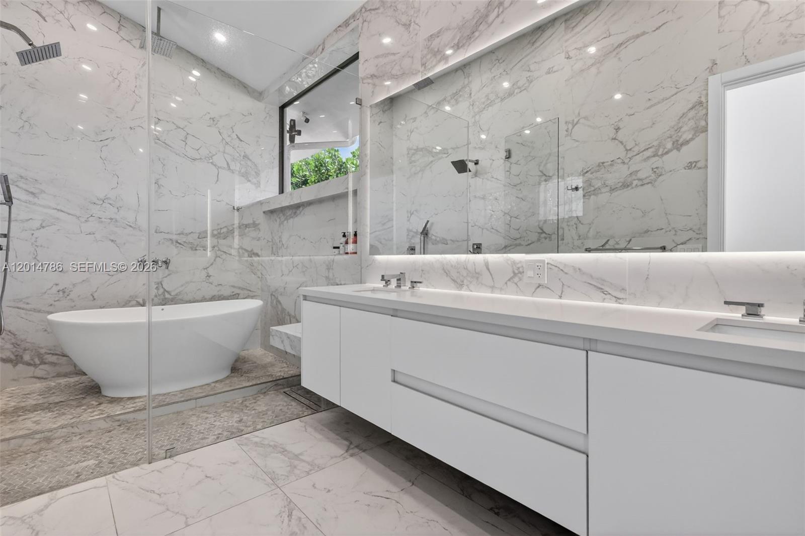 GREYKNOLL ESTATES - Residential Lease