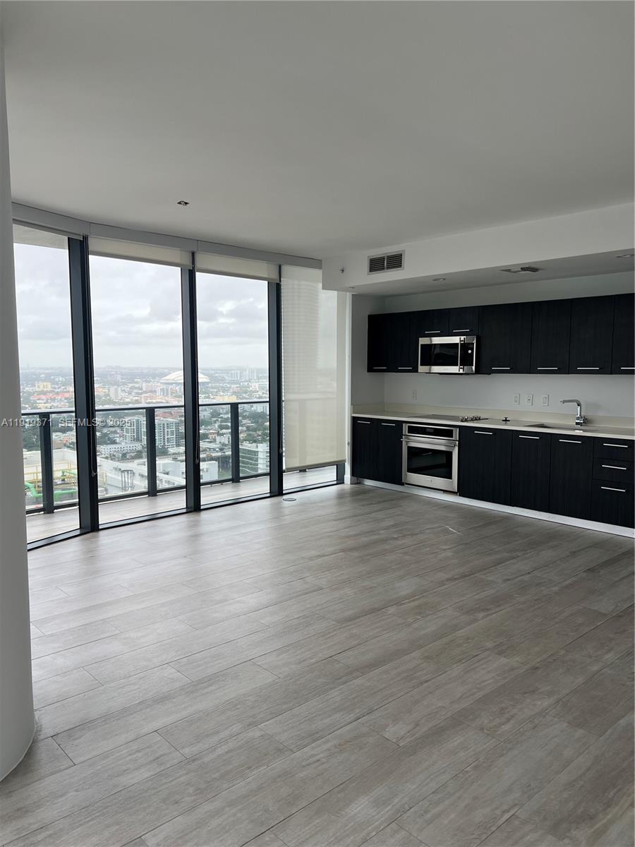 BRICKELL HEIGHTS WEST CON - Residential Lease