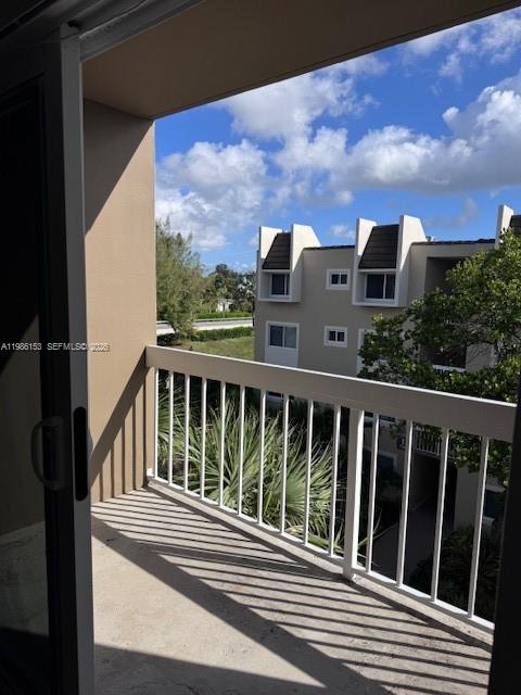 VILLAGE OF KINGS CREEK CO - Residential Lease