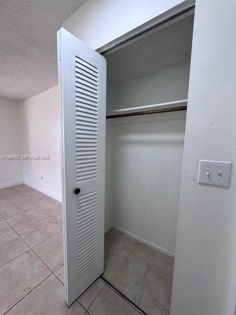 VILLAGE OF KINGS CREEK CO - Residential Lease