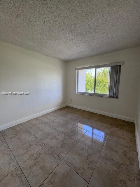 VILLAGE OF KINGS CREEK CO - Residential Lease