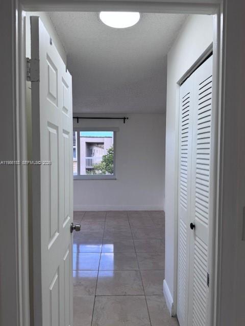 VILLAGE OF KINGS CREEK CO - Residential Lease