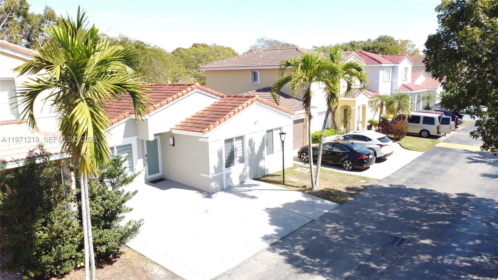 FOREST LAKES VILLAS - Residential